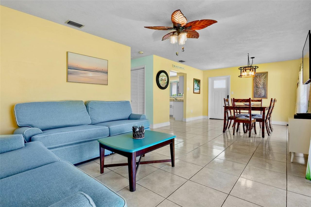 159 Vista Hermosa Circle, Unit 27B, Sarasota, FL 34242 Photo