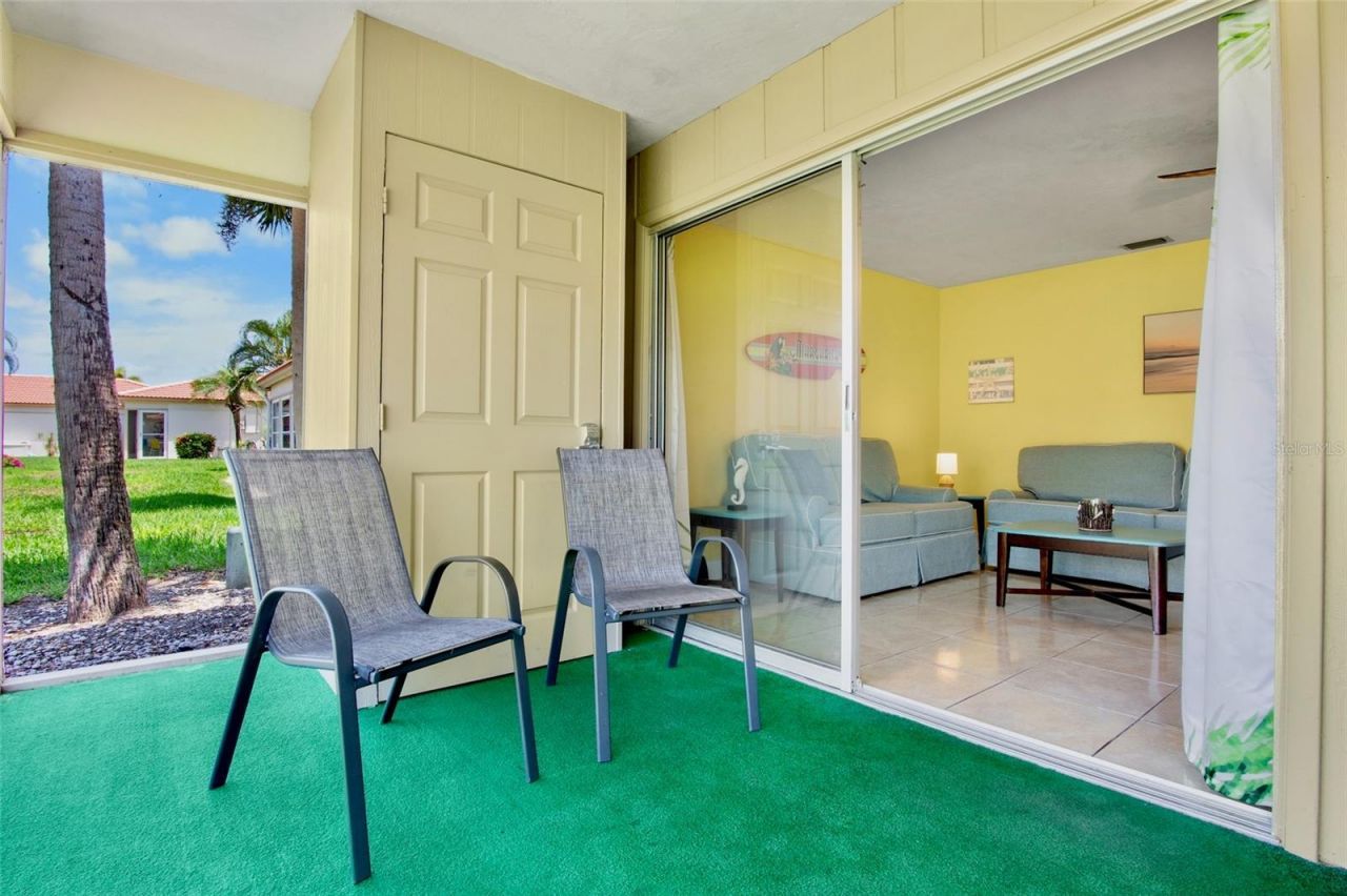 159 Vista Hermosa Circle, Unit 27B, Sarasota, FL 34242 Photo