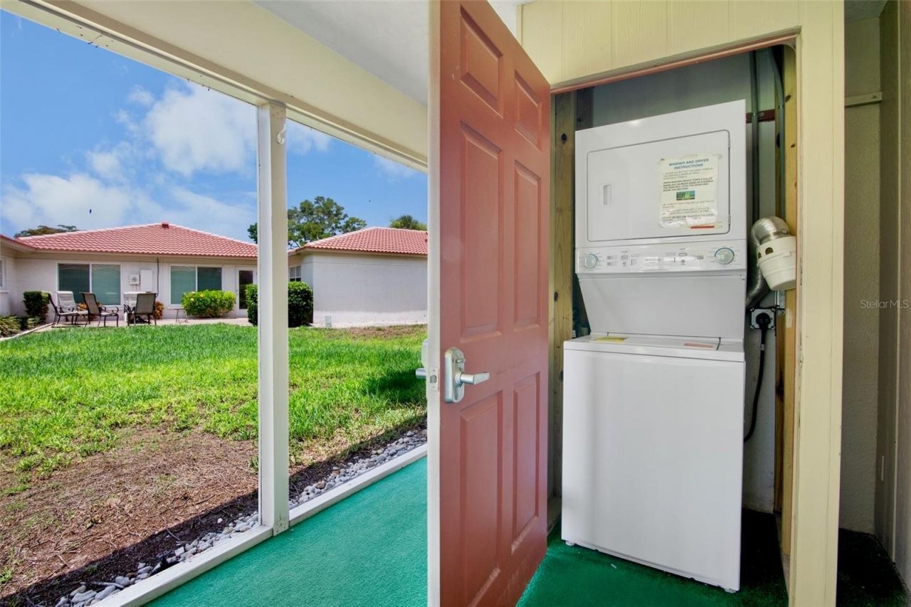 159 Vista Hermosa Circle, Unit 27B, Sarasota, FL 34242 Photo