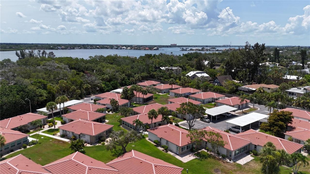 159 Vista Hermosa Circle, Unit 27B, Sarasota, FL 34242 Photo