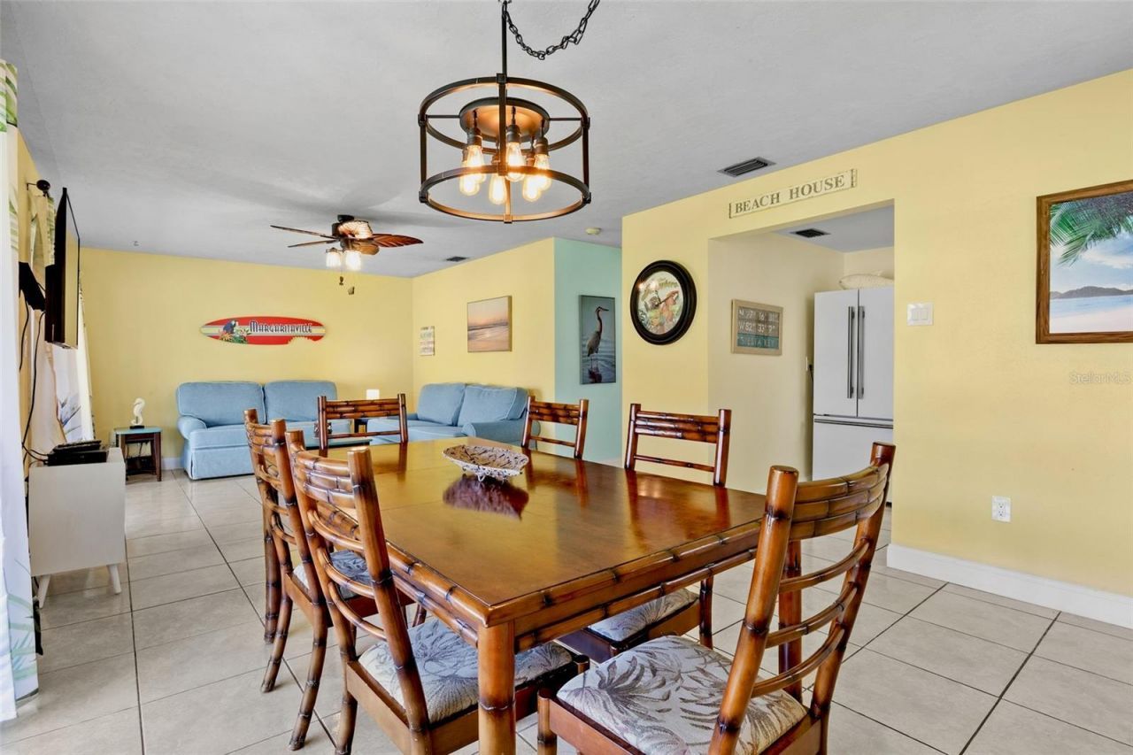 159 Vista Hermosa Circle, Unit 27B, Sarasota, FL 34242 Photo
