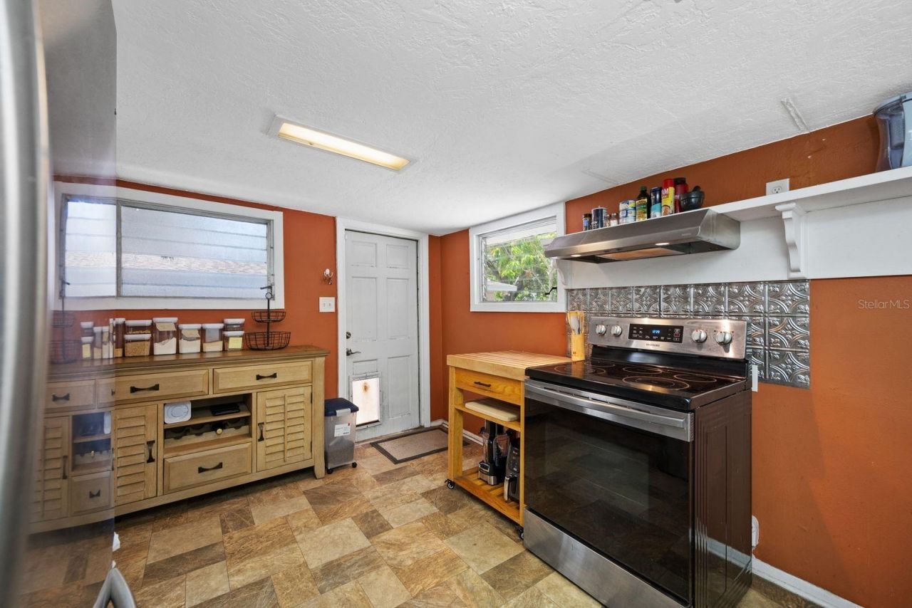 907 18th Avenue W, Palmetto, FL 34221 Photo