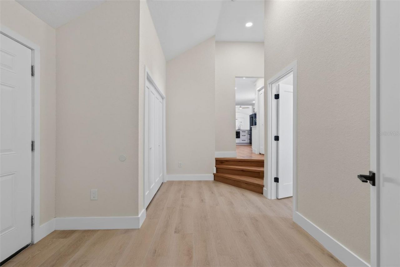 310 Park Street N, Saint Petersburg, FL 33710 Photo