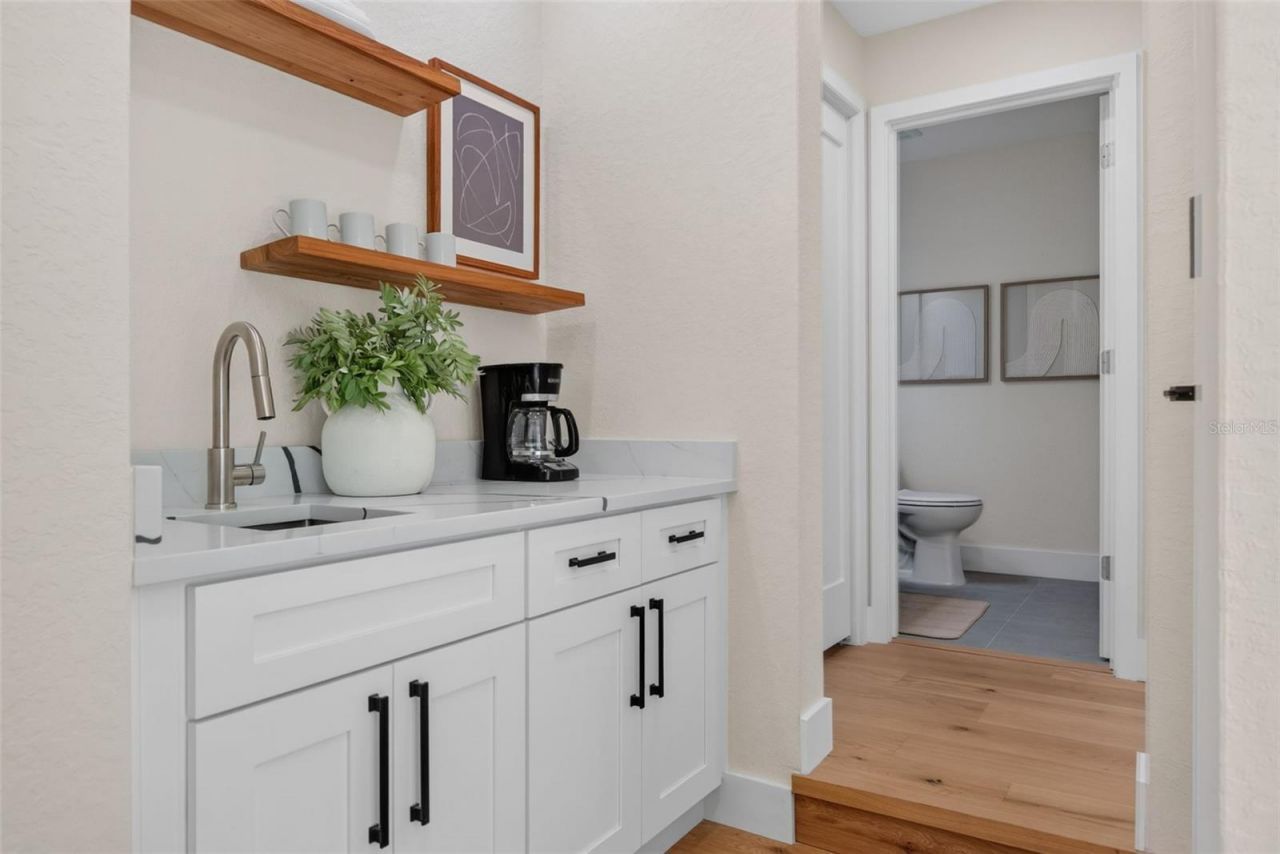 310 Park Street N, Saint Petersburg, FL 33710 Photo