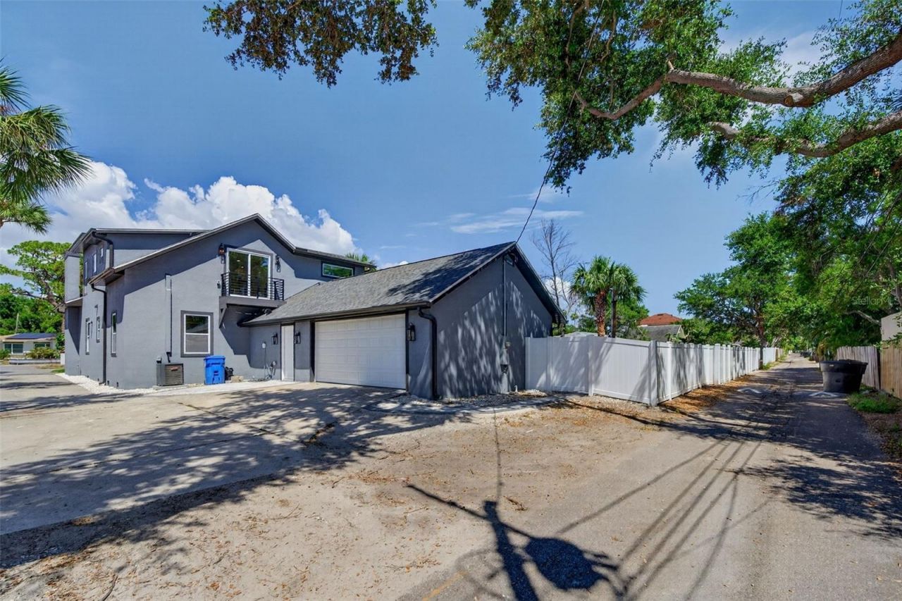310 Park Street N, Saint Petersburg, FL 33710 Photo
