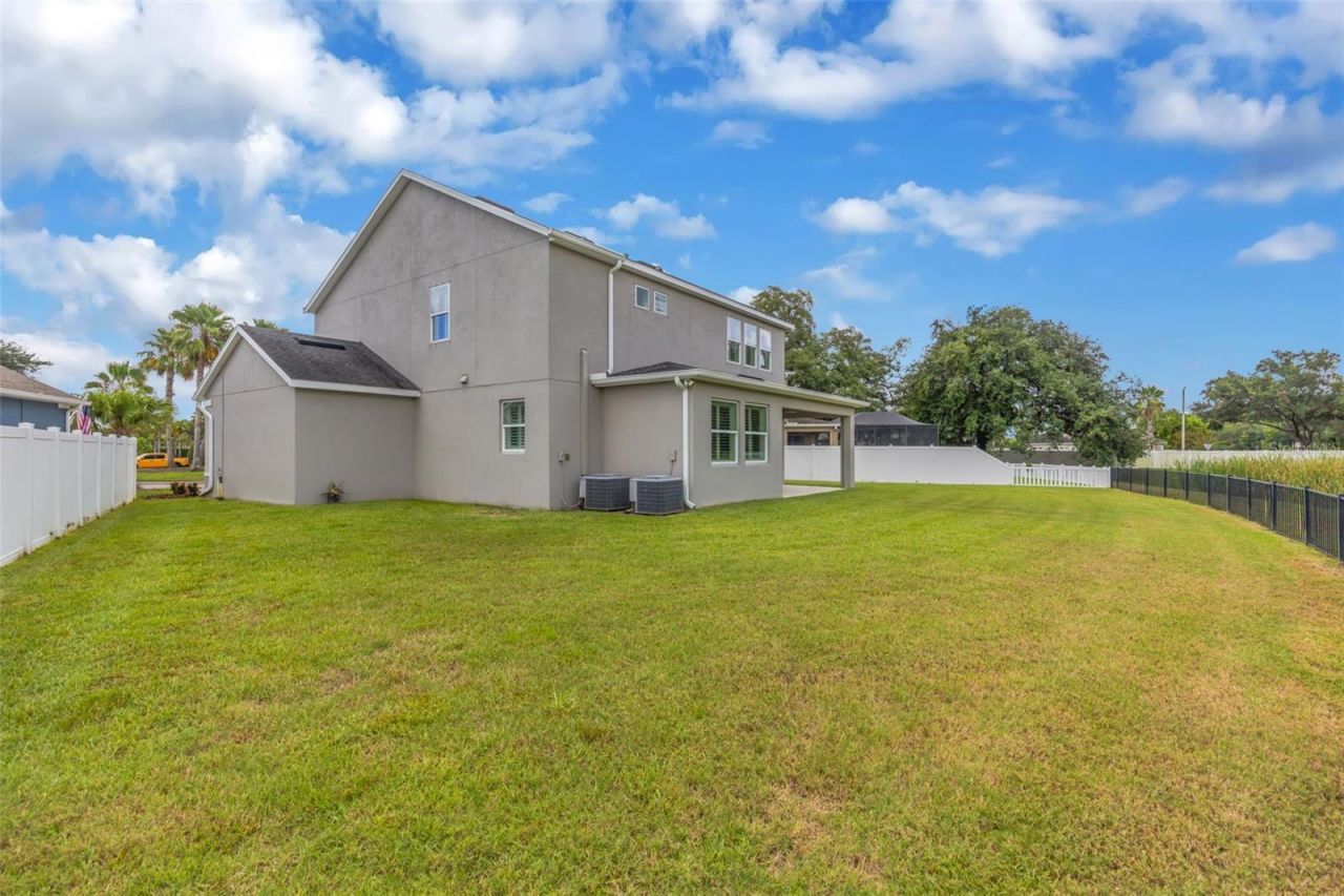 13804 Fairway Bunker Drive, Tampa, FL 33626 Photo