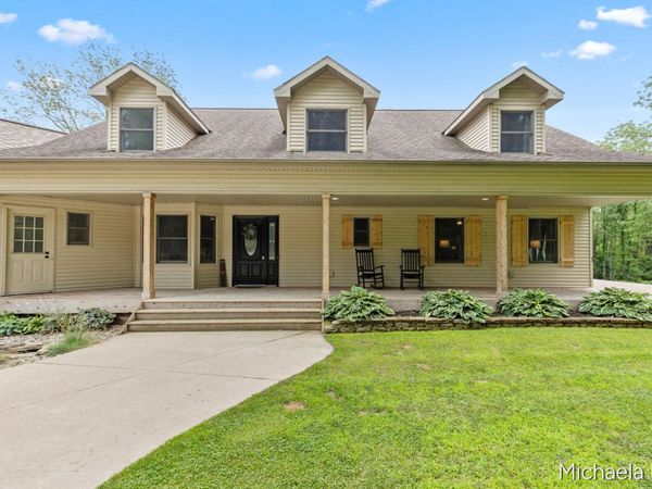 3316 Pinch Highway, Potterville, MI 48876