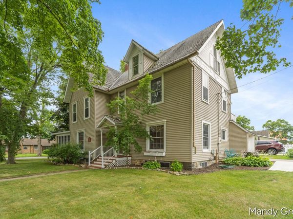 118 S 2nd Street, Carson City, MI 48811