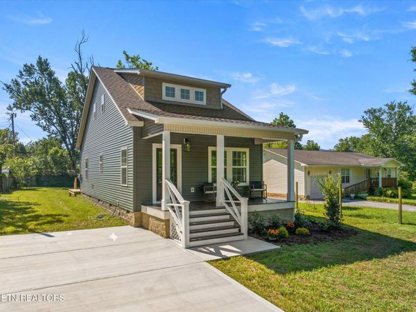 911 Indiana Ave , Etowah, TN 37331