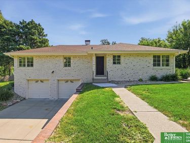 2615 S 99th Avenue, Omaha, NE 68124