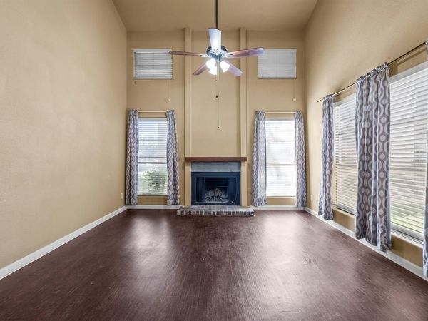 5516 Boca Raton Boulevard, Unit 310, Fort Worth, TX 76112