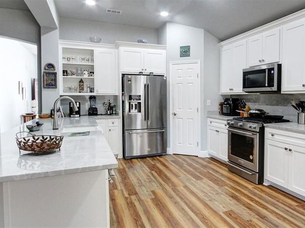949 Wisperwood Drive, Rockwall, TX 75087