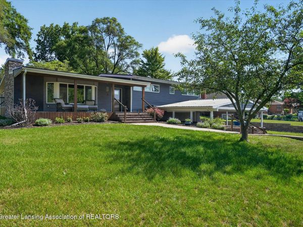 1434 Petts Road, Fenton, MI 48430