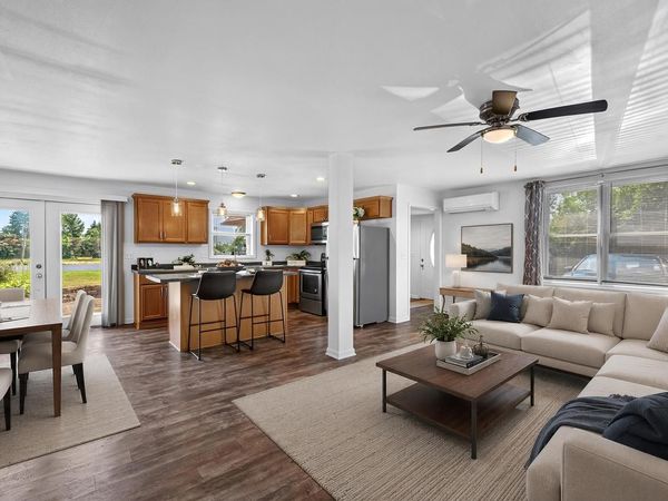 2201 Stonecroft DRIVE, Unit 2203, Grafton, WI 53024