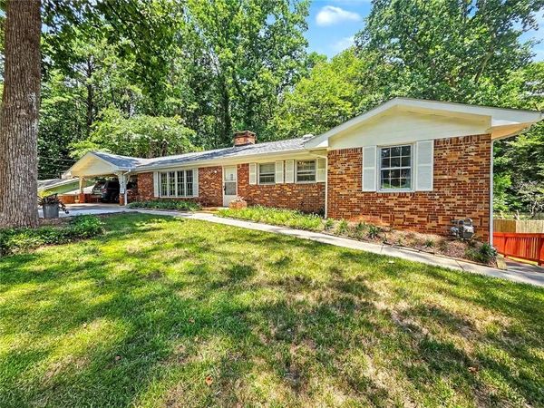621 Rays Road , Stone Mountain, GA 30083