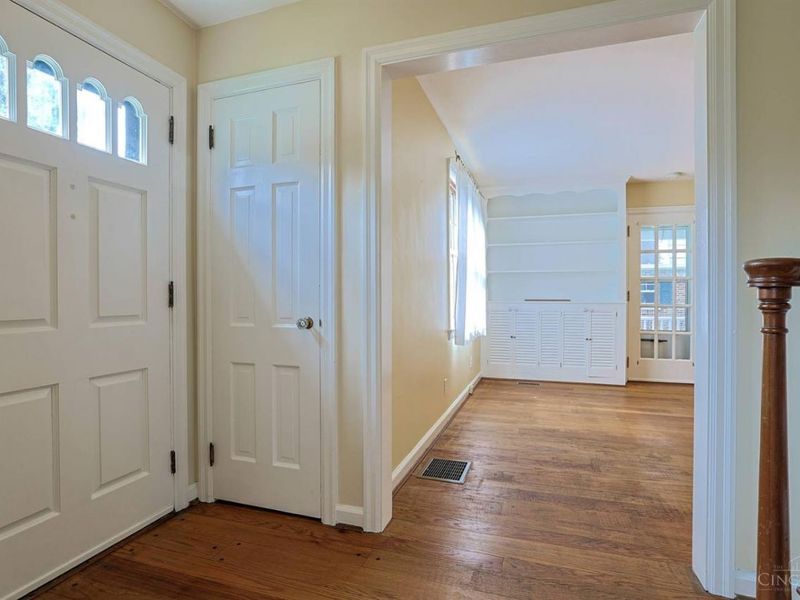 1555 Brandon Avenue, Cincinnati, OH 45230 Photo 6