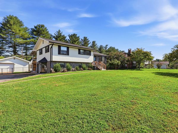 7327 Sterling Road, Hixson, TN 37343