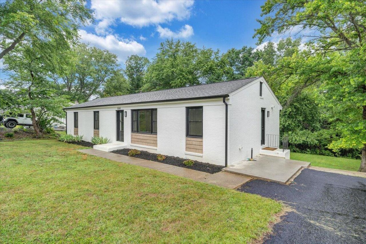 5365 Gieser Rd, Roanoke, VA 24018 Main Photo