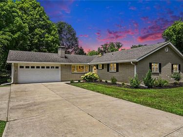 2698 Blue Rock Drive, Beavercreek, OH 45434