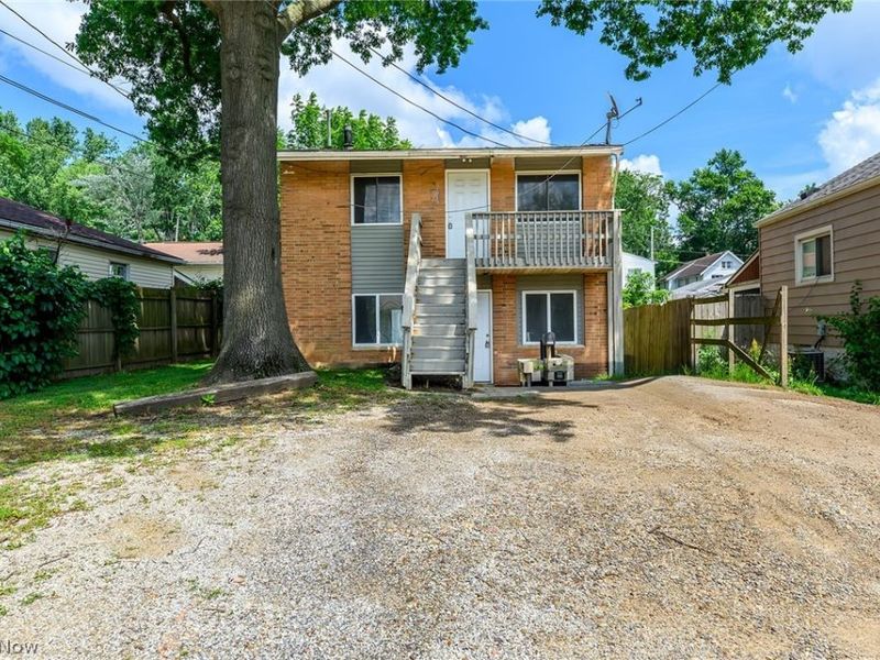2045-2047 20th Street SW, Akron, OH 44314 Photo 1