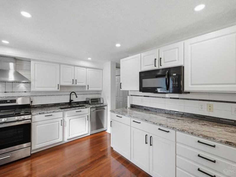 904 Beechmeadow Lane, Delhi Twp, OH 45238 Photo 14