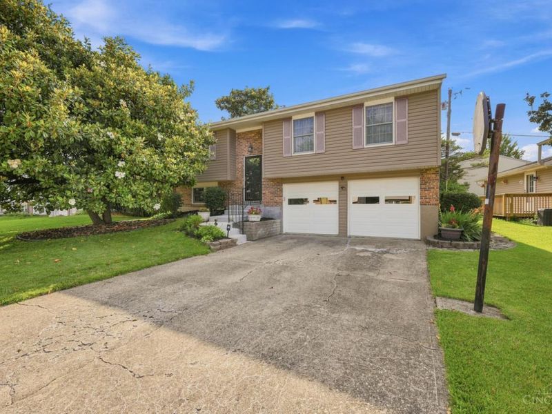 904 Beechmeadow Lane, Delhi Twp, OH 45238 Photo 2