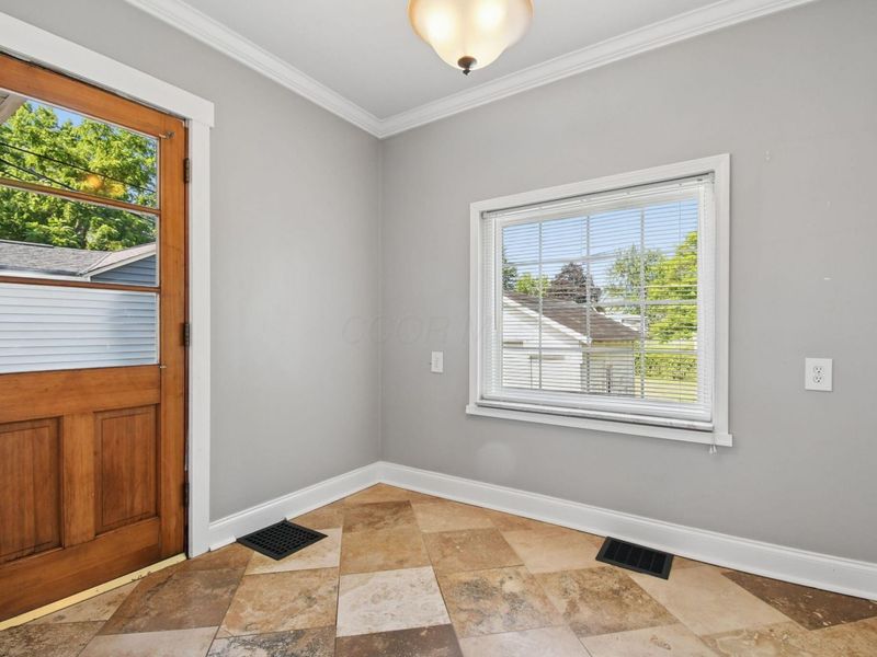 87 Maple Drive , Columbus, OH 43228 Photo 16