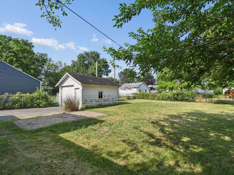 87 Maple Drive , Columbus, OH 43228 Photo 31
