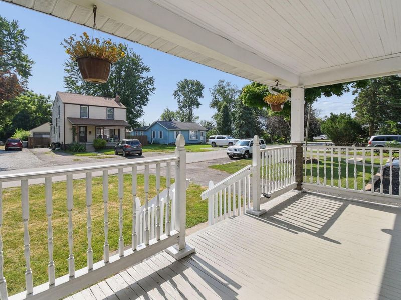 87 Maple Drive , Columbus, OH 43228 Photo 6