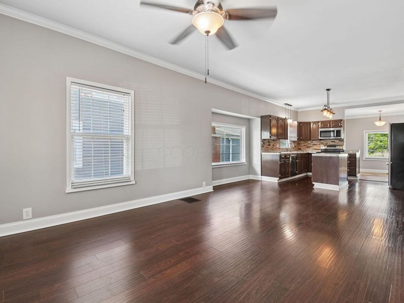 87 Maple Drive , Columbus, OH 43228 Photo 9