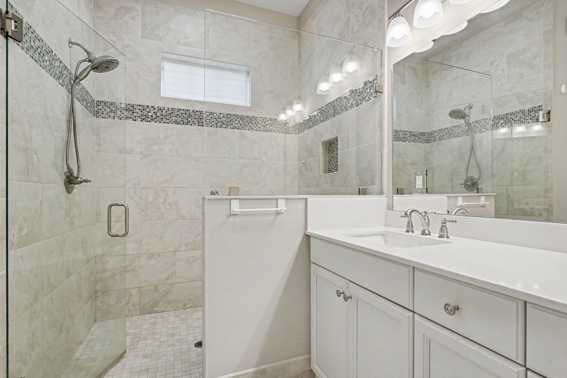 8155 Living Tide Dr. Photo 14