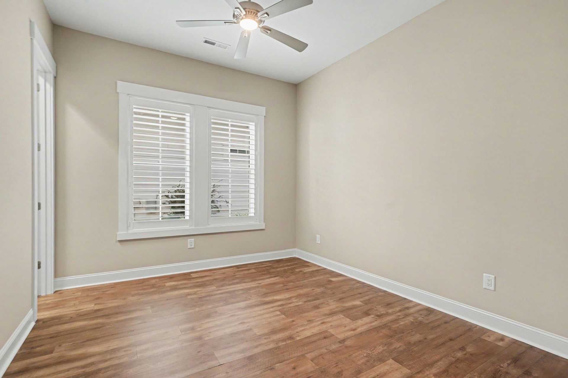 8155 Living Tide Dr. Photo 17