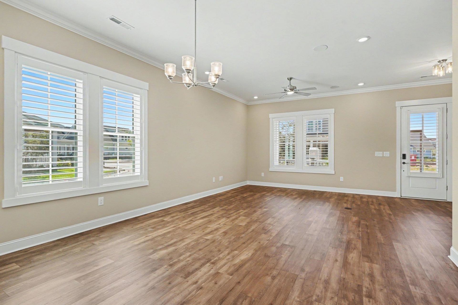 8155 Living Tide Dr. Photo 5