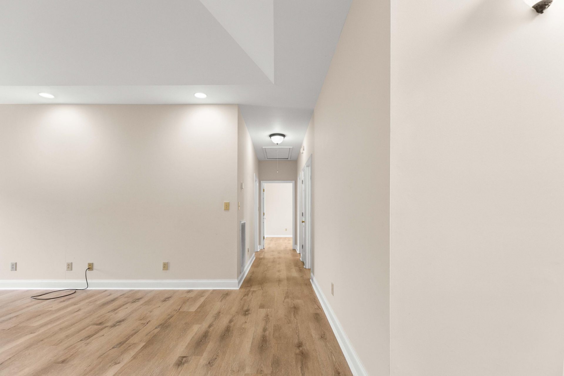 1756 Fish Road Photo 19