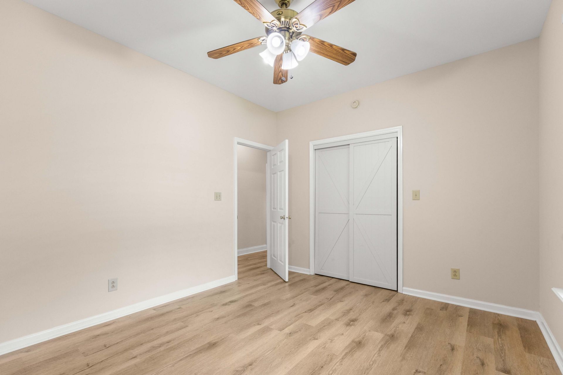 1756 Fish Road Photo 21
