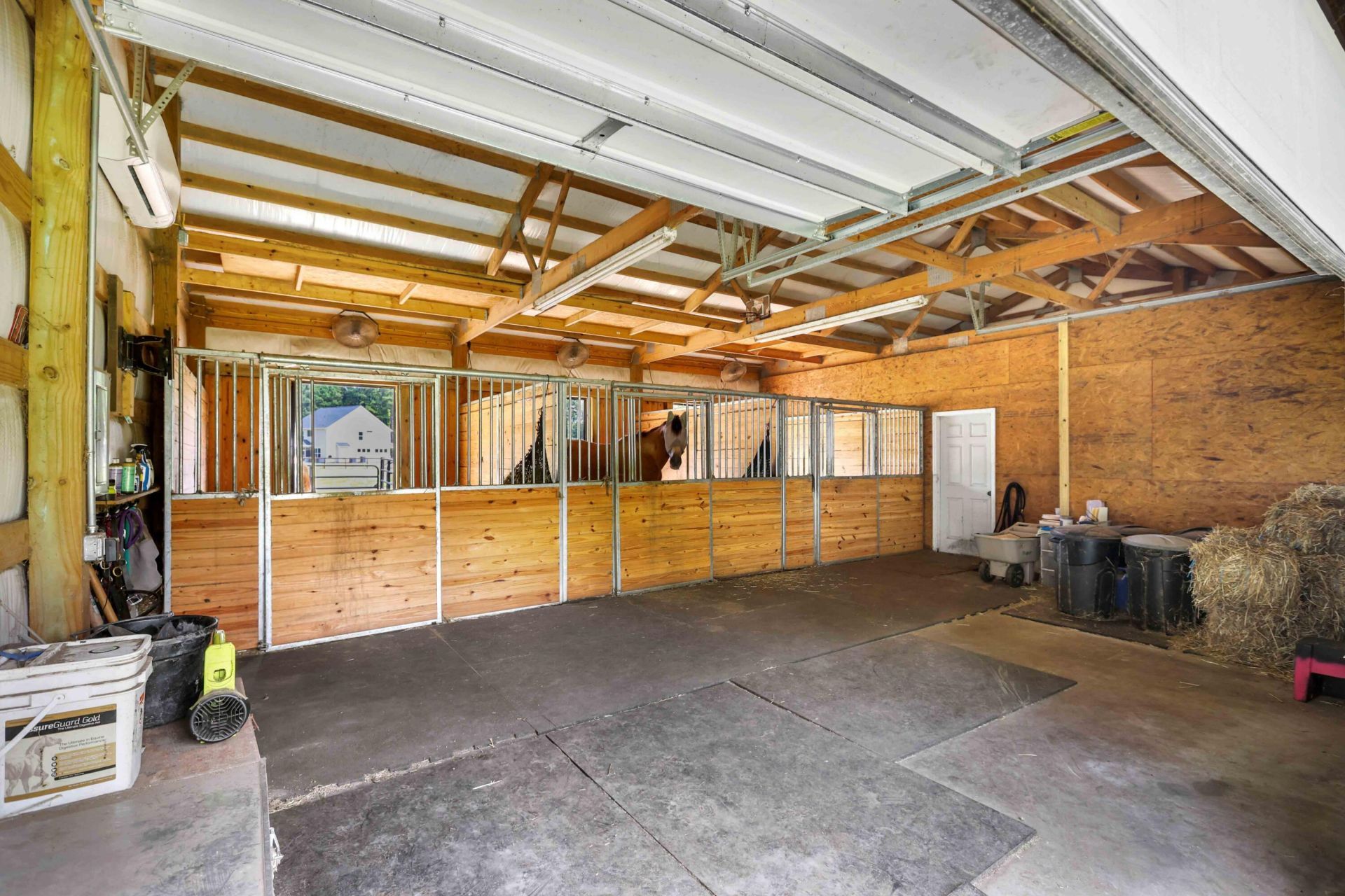 1756 Fish Road Photo 3