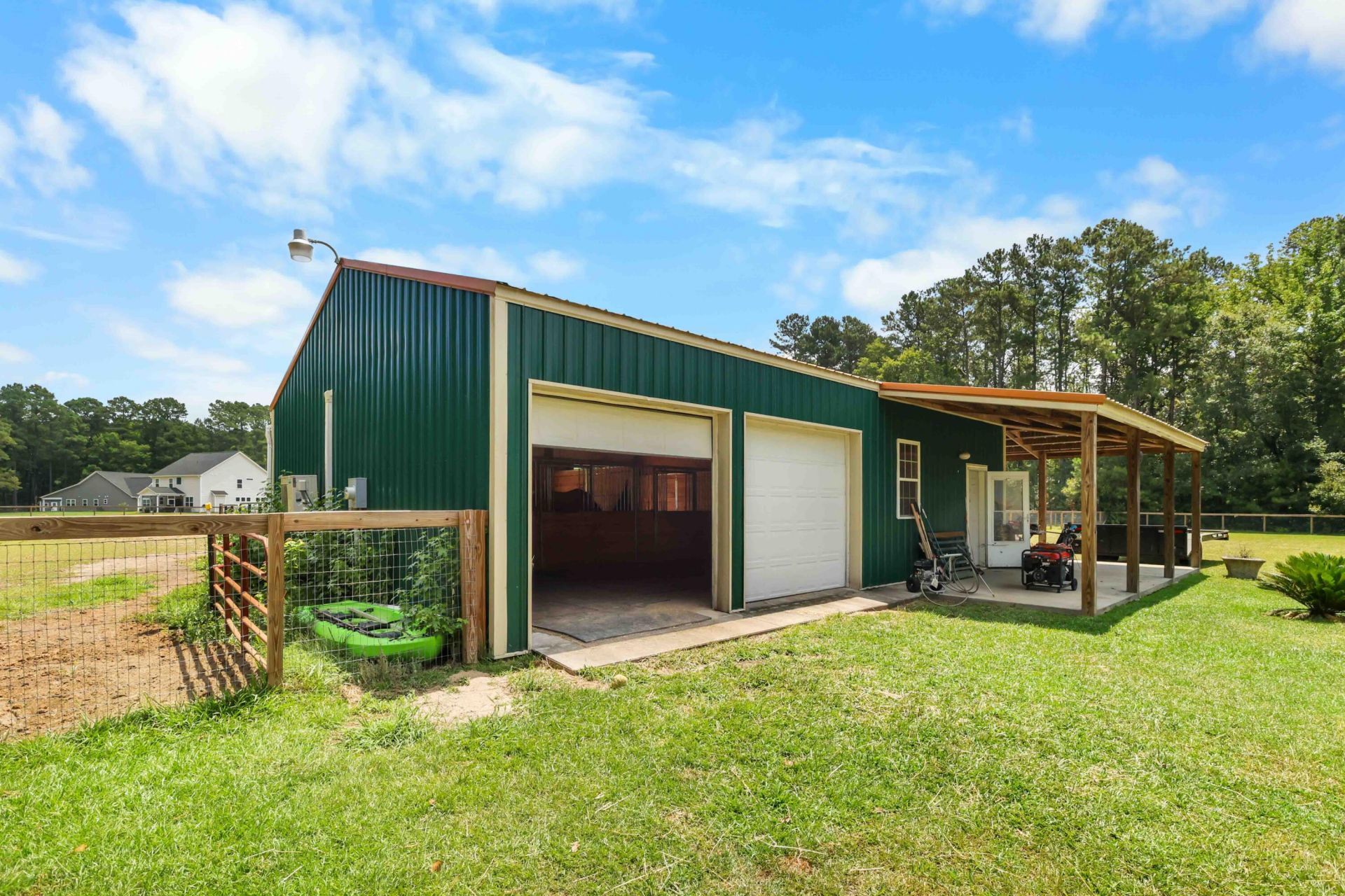 1756 Fish Road Photo 31