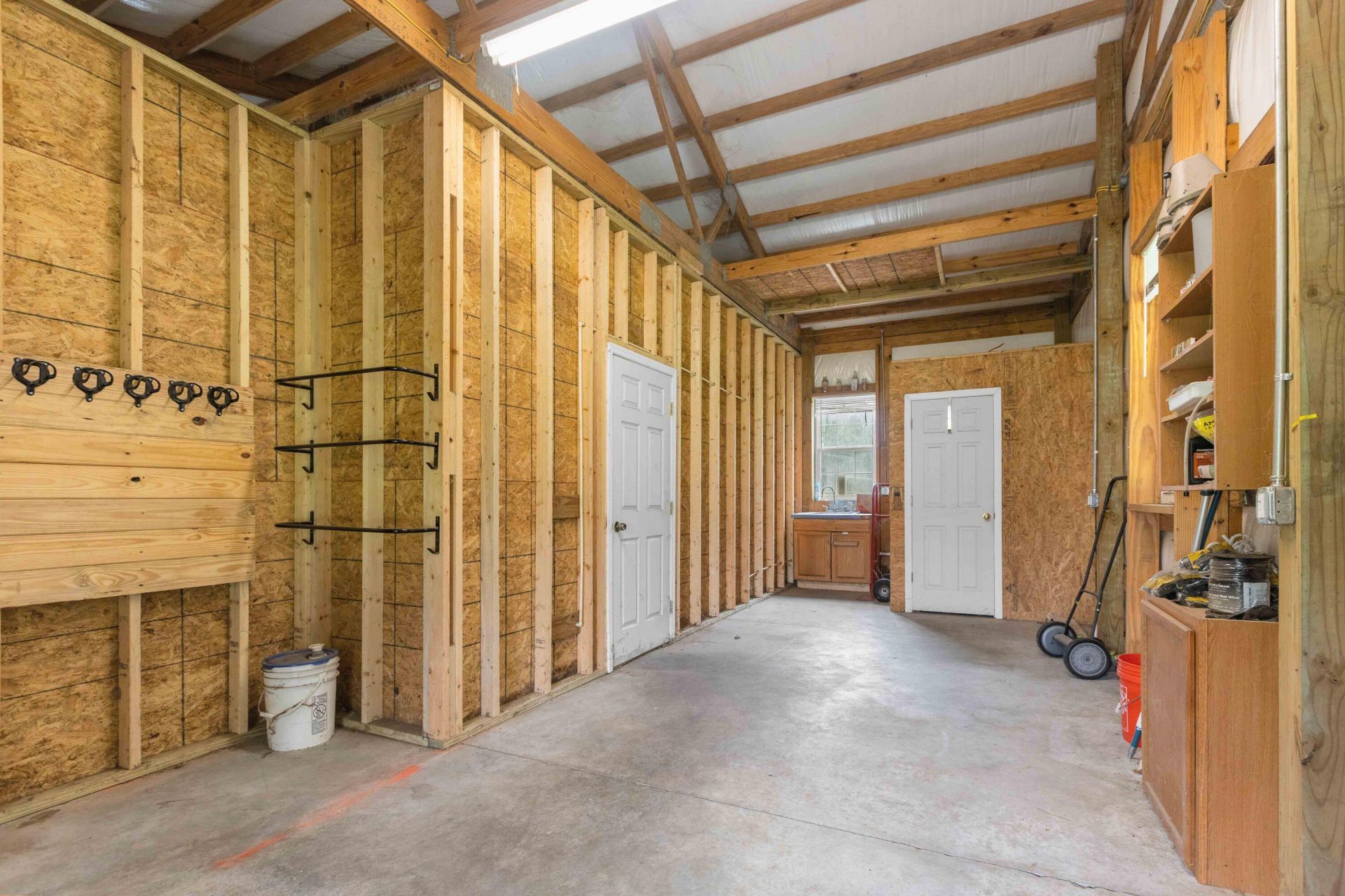 1756 Fish Road Photo 32
