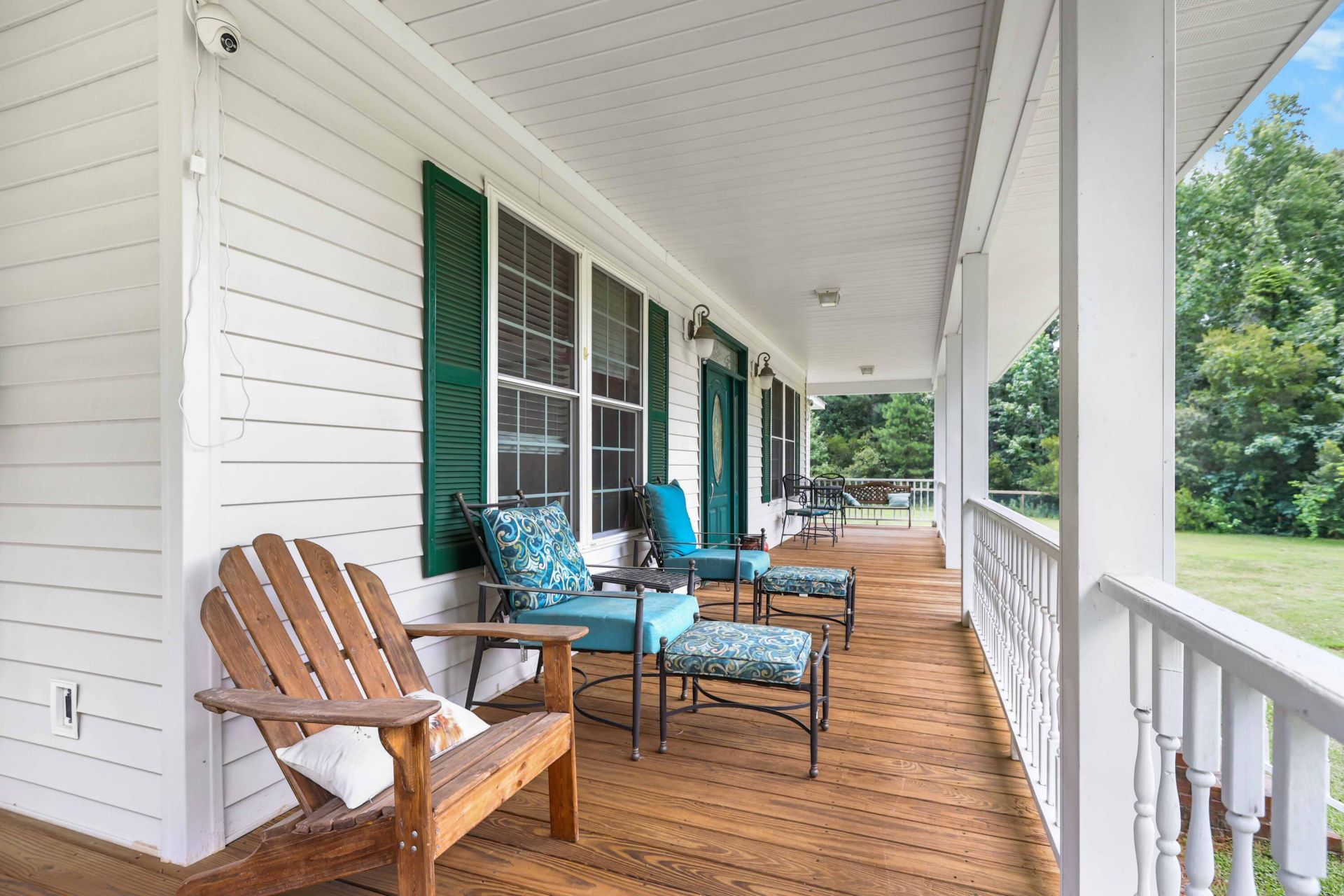 1756 Fish Road Photo 5