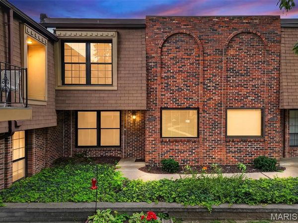 336 Chapel Ridge Drive , Hazelwood, MO 63042