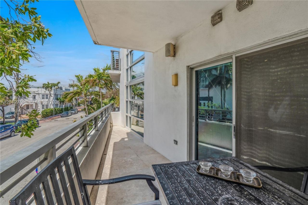 7700 Collins Ave , Unit 3, Miami Beach, FL 33141 Photo