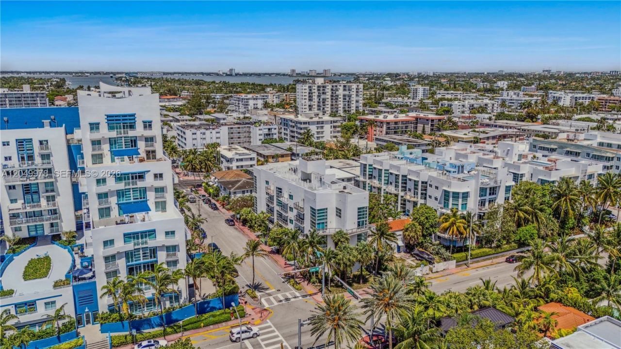 7700 Collins Ave , Unit 3, Miami Beach, FL 33141 Photo