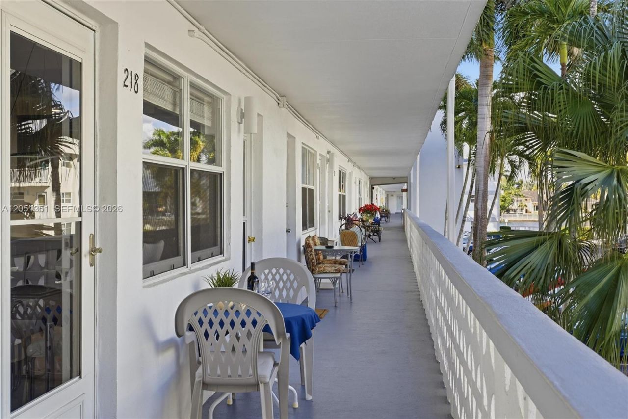 3133 S Ocean Dr, Unit 218, Hallandale Beach, FL 33009 Photo