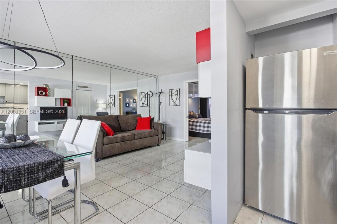 3133 S Ocean Dr, Unit 218, Hallandale Beach, FL 33009 Photo