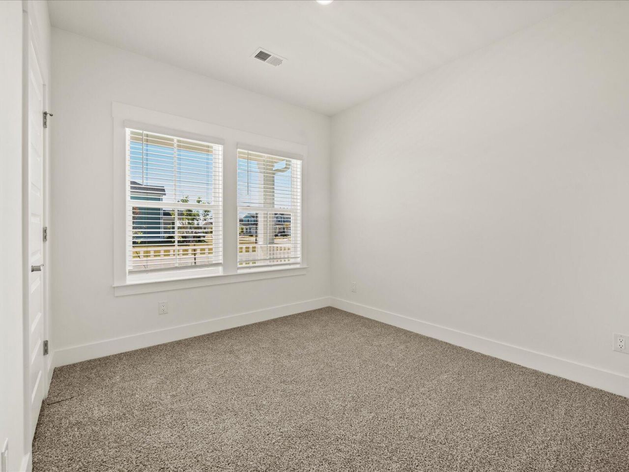 443 Radiant Blue Way Photo 29