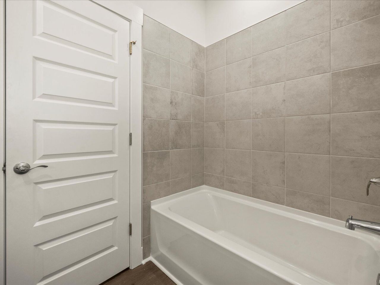 443 Radiant Blue Way Photo 33