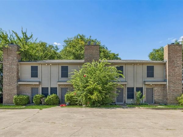 313 Cambridge Drive, Saginaw, TX 76179