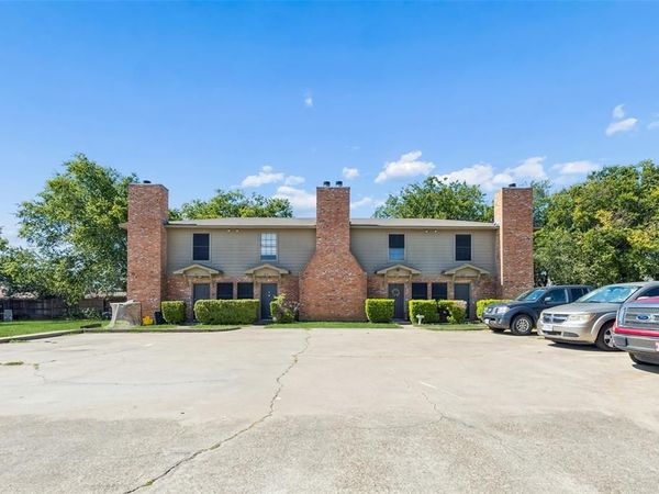 321 Cambridge Drive, Saginaw, TX 76179