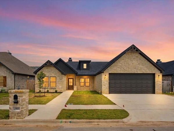 13015 Rainier Drive, Woodway, TX 76712