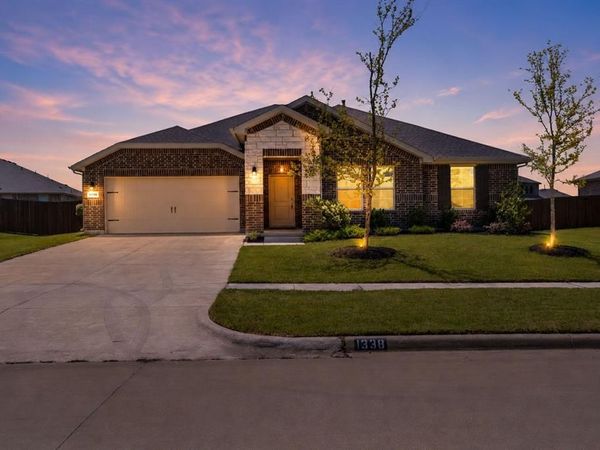 1338 Rolling Meadows Drive, Cedar Hill, TX 75104
